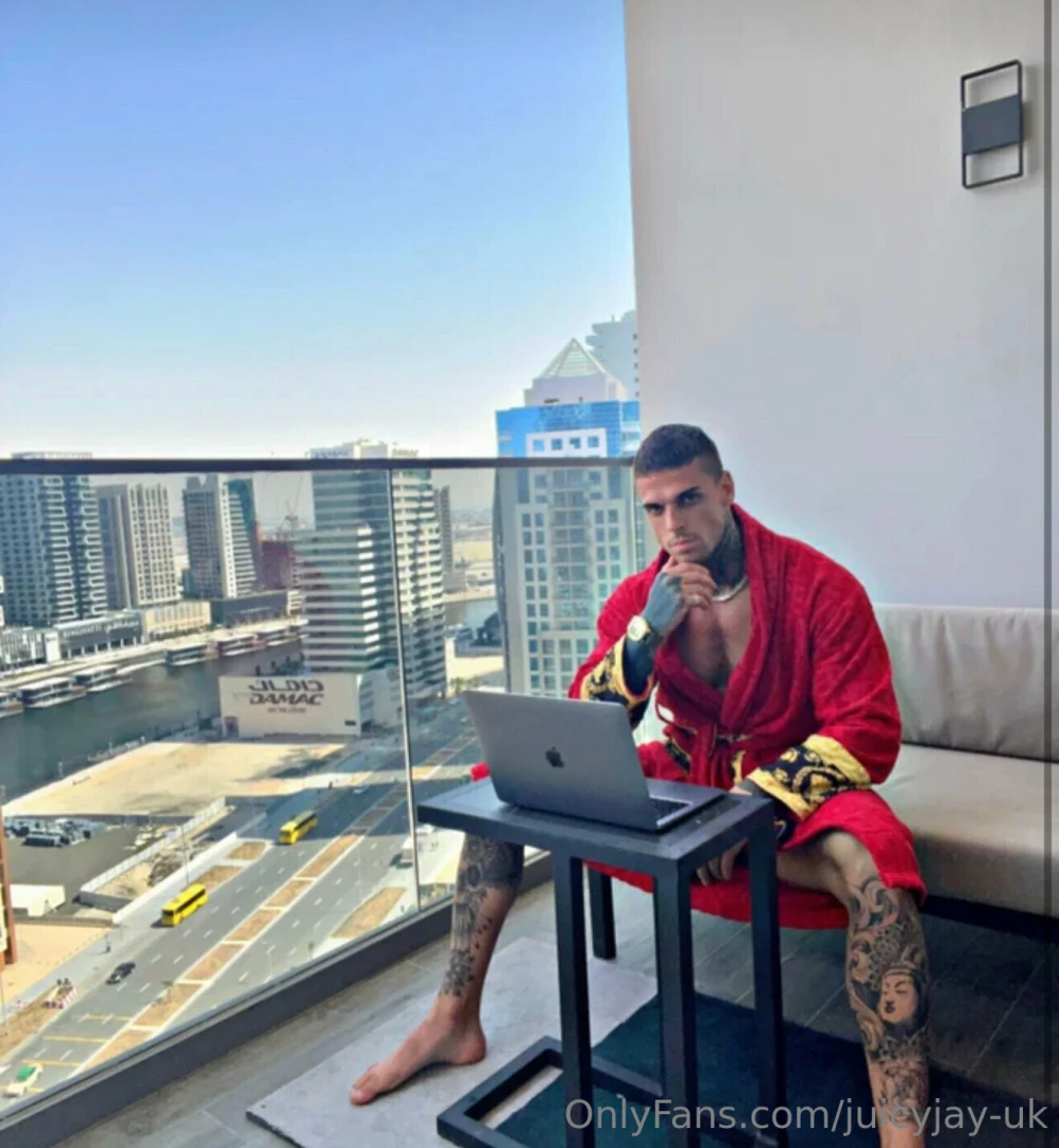 Dm me for a custom video part 1 