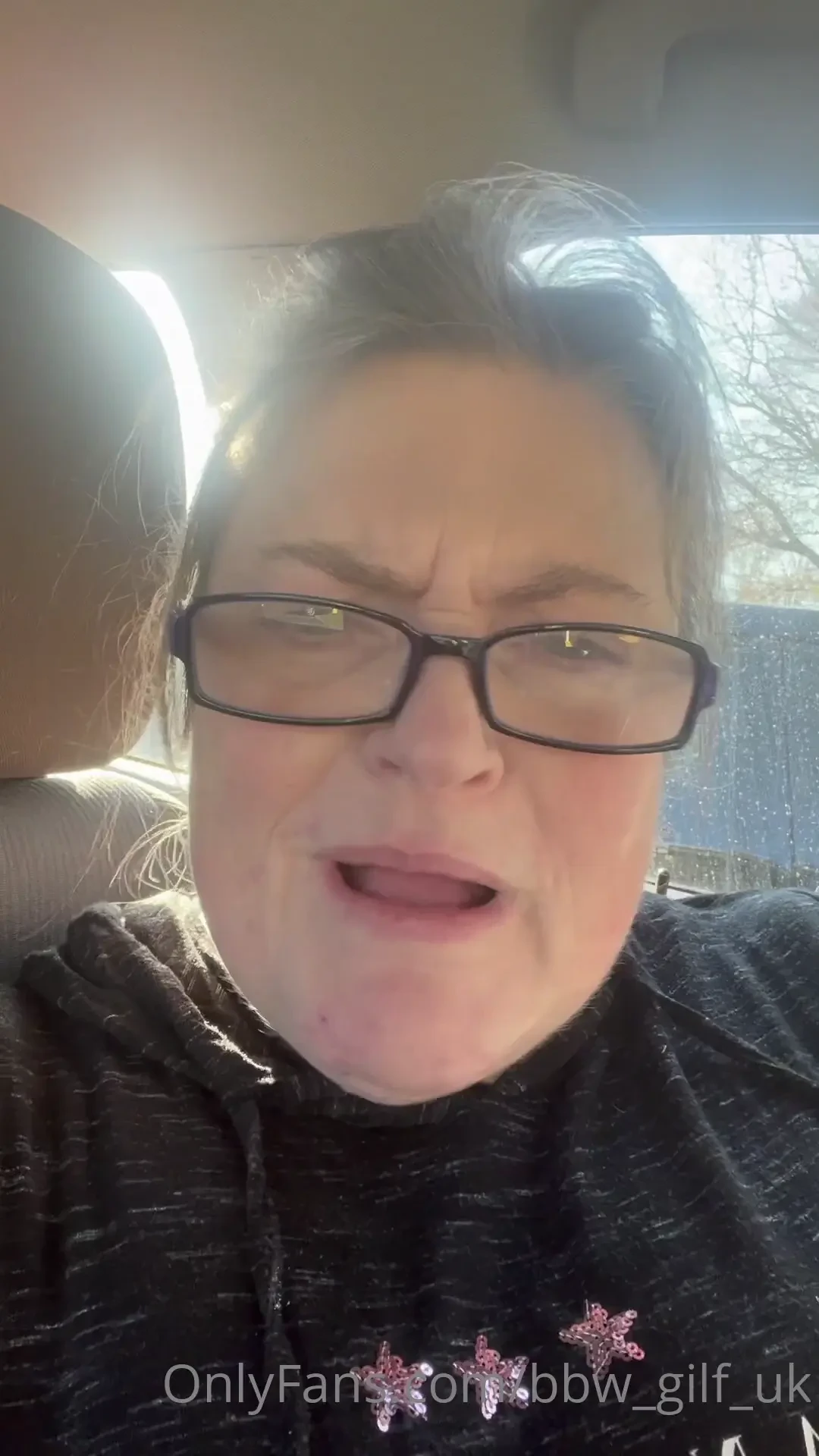 Happy saturday kisses 