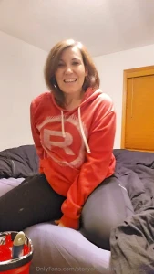 This one is set up almost like we re doing a quick video chat and i do