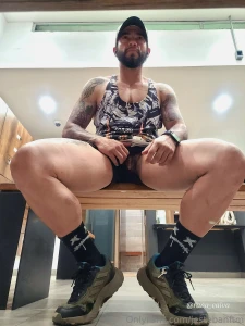 Una chupadita antes de entrenar a little lick before training