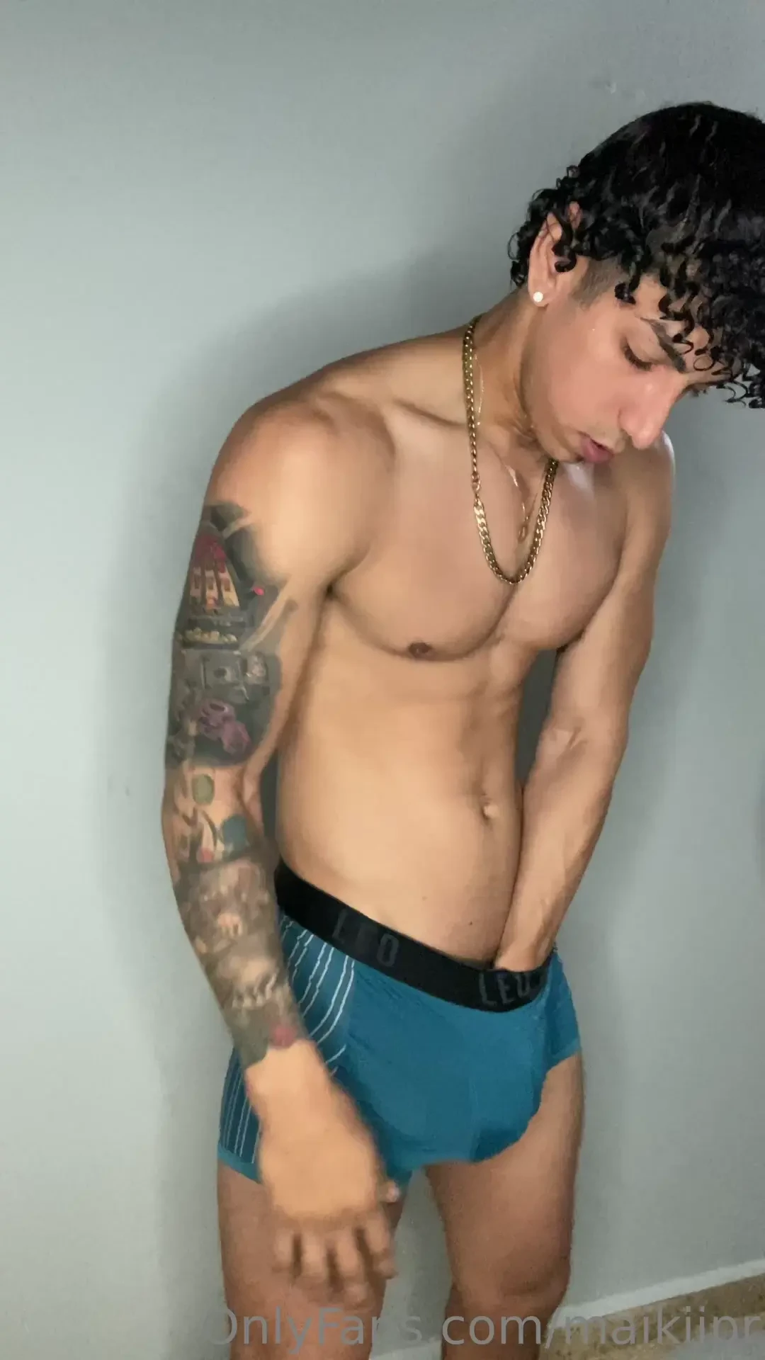 Saliendo de ba arme me gusta este b xer el m s que de tips se lo 