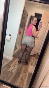 Hey babes i am going to a y2k pop punk theme bar event tonight but i part 2