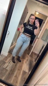 Hey babes i am going to a y2k pop punk theme bar event tonight but i part 5