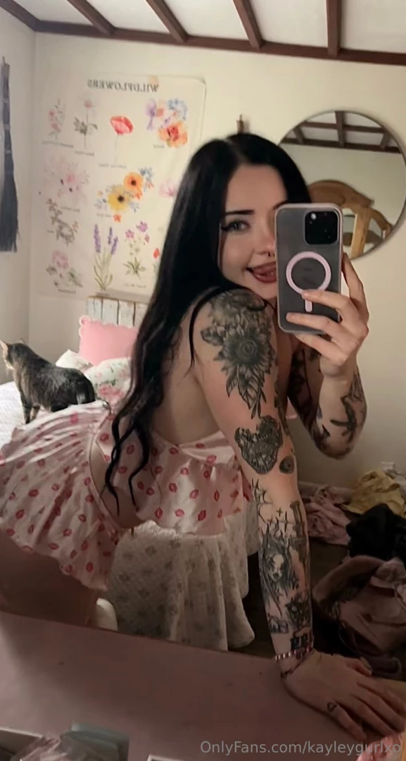 What do we think of my pjs 