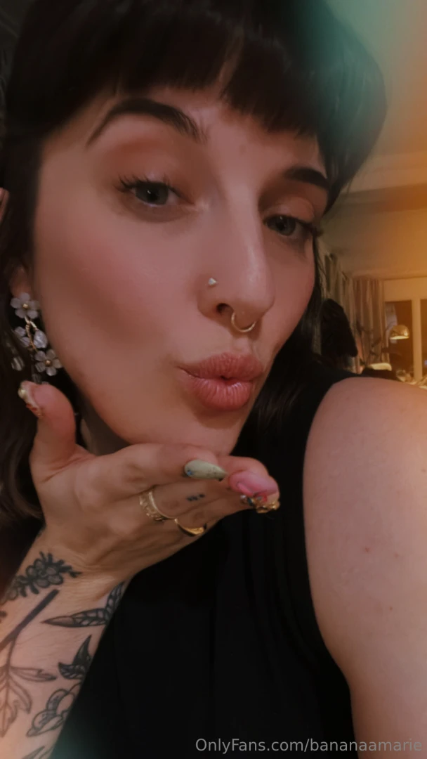 What a cutie like me gotta do to get a cutie like you to pay for her part 1 