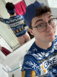 Festive mirror backshot part 1