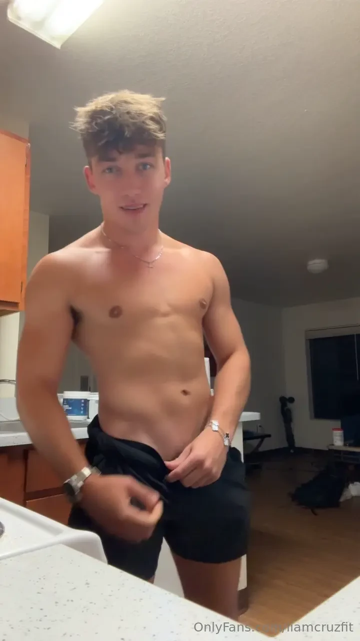 Got a little sweaty at the gym today who wants to see how i unwinded 