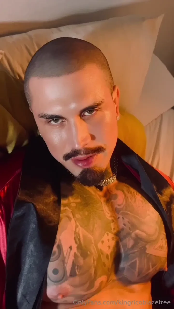 Im just at home alone bored and horny watching some porn i definitely 