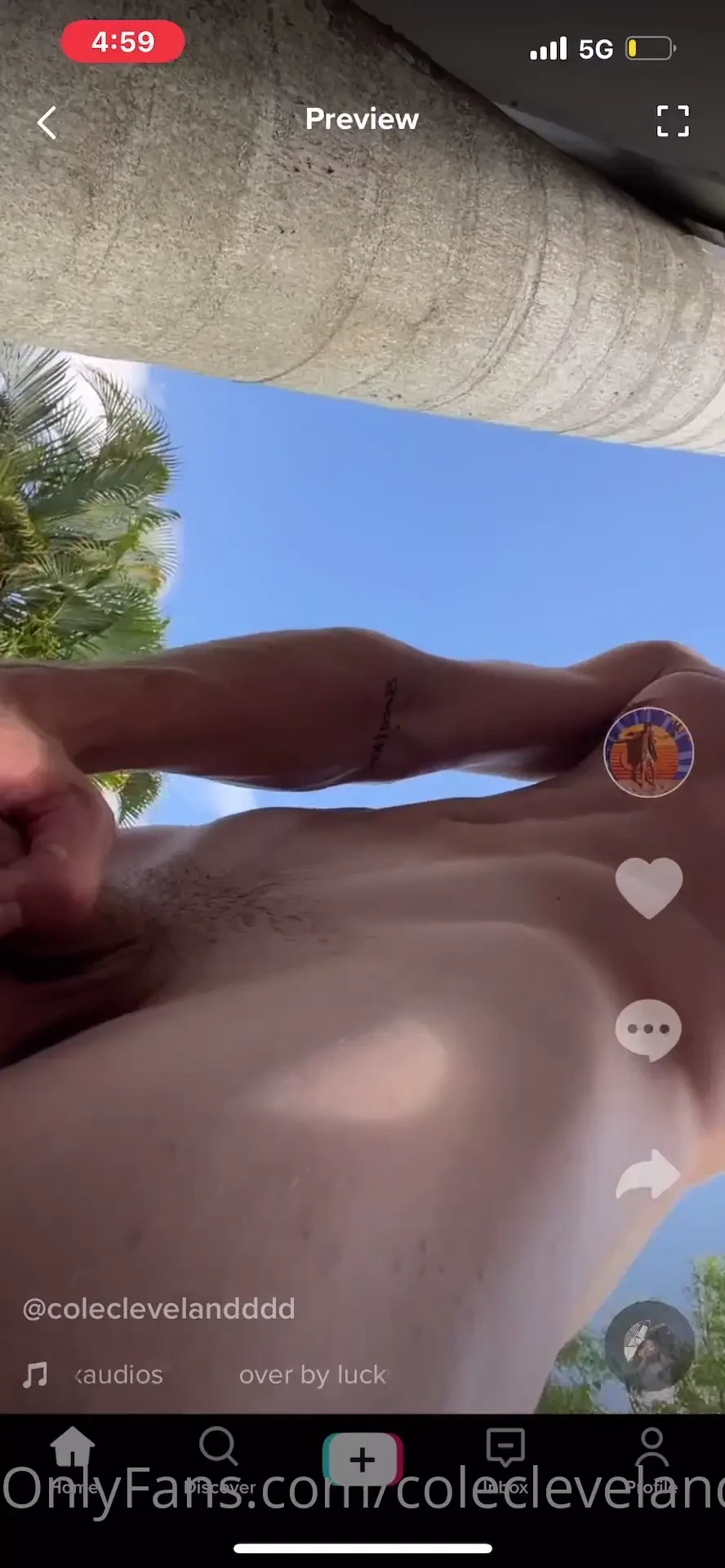 I m sending you 2 naked tiktoks rn you better go watch them 