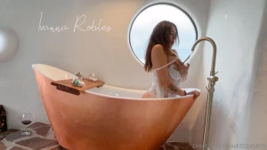 Refrescando el cuerpo con este calor