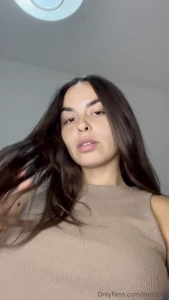 Am i beautiful or not