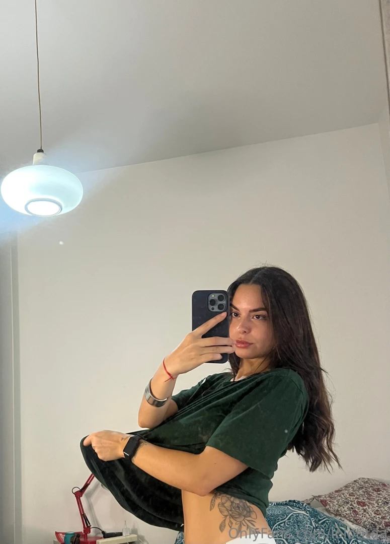 Yes i know my mirror is dirty 