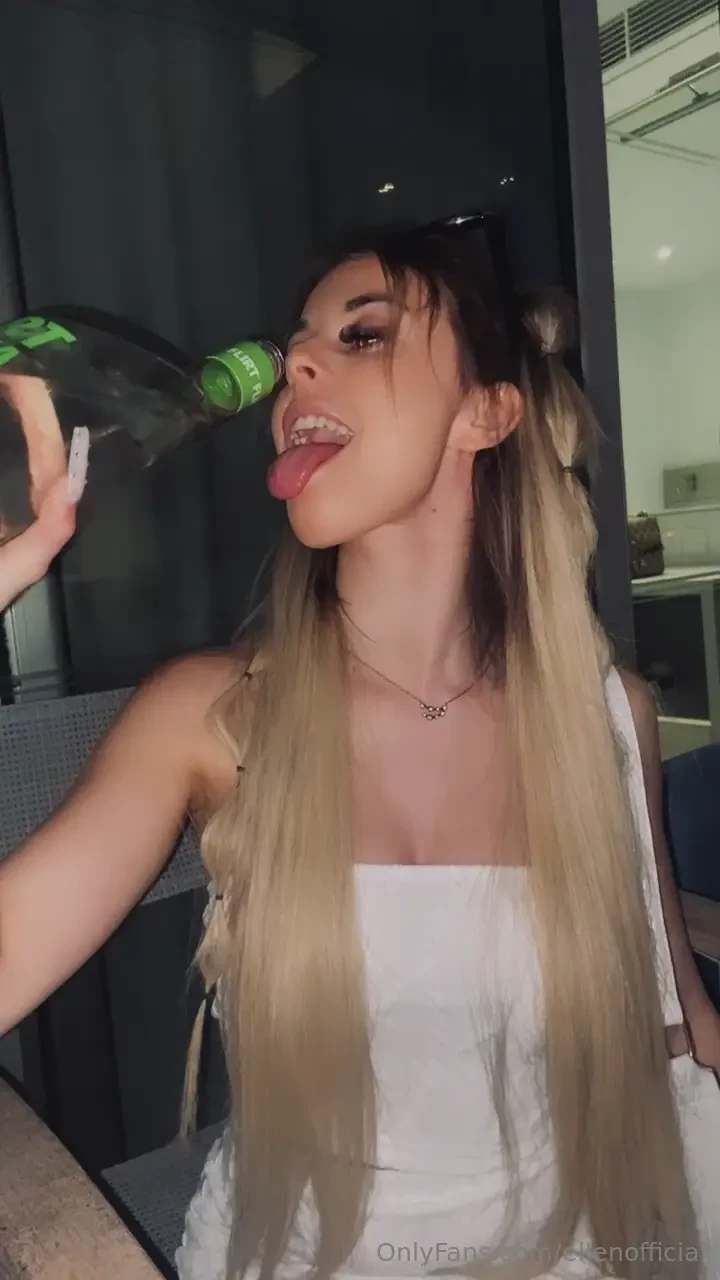 Is it just me or are you feeling freaky tonight too 