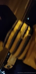 Locktober day 18 keskustan vilskett seurailemaan