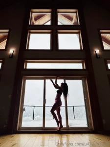 Happy pre-valentines day lap dance all i m missing is you sitting in part 6