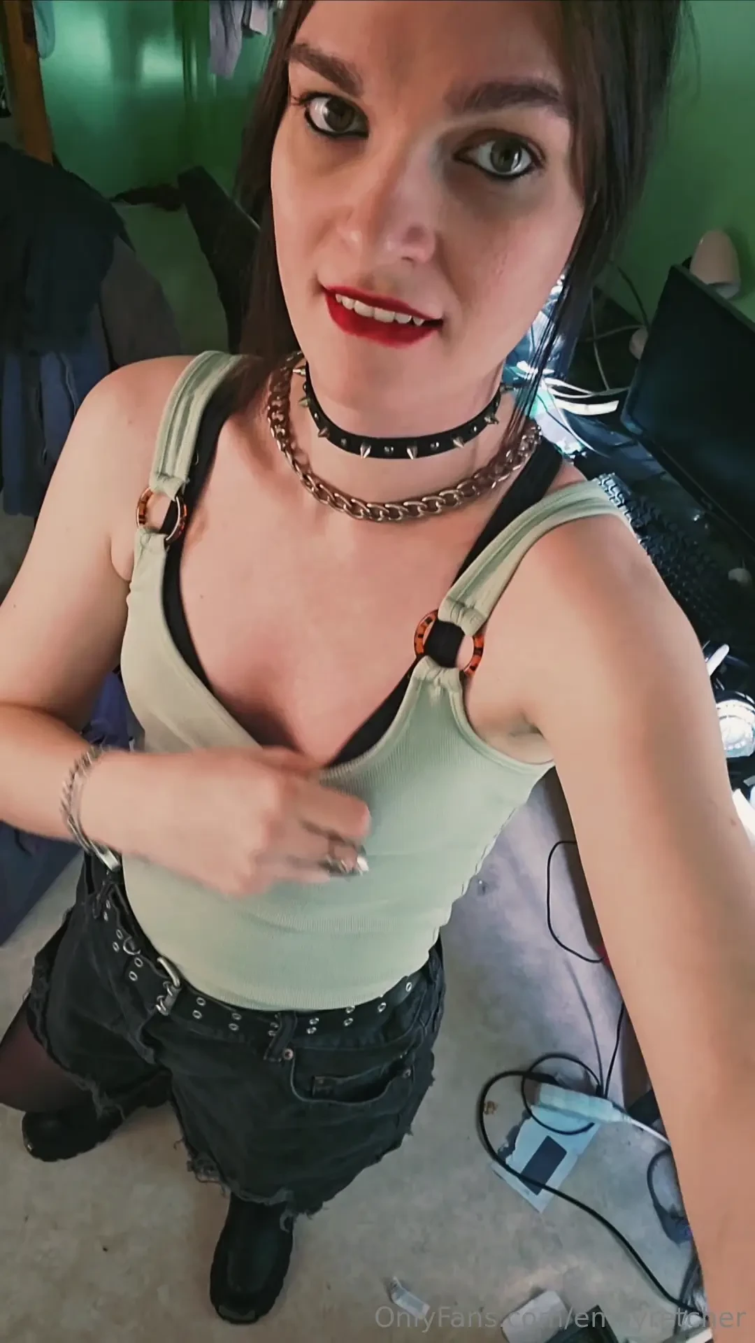 Feeling so sexy in this outfit 3 hope you like the vids 