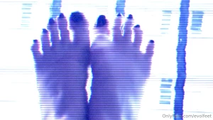 Which toe would you lick first