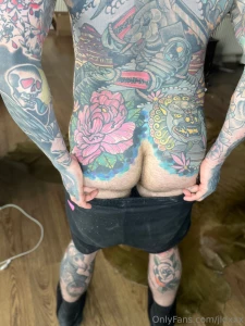 Would you get distracted by my tattoos in bed part 1