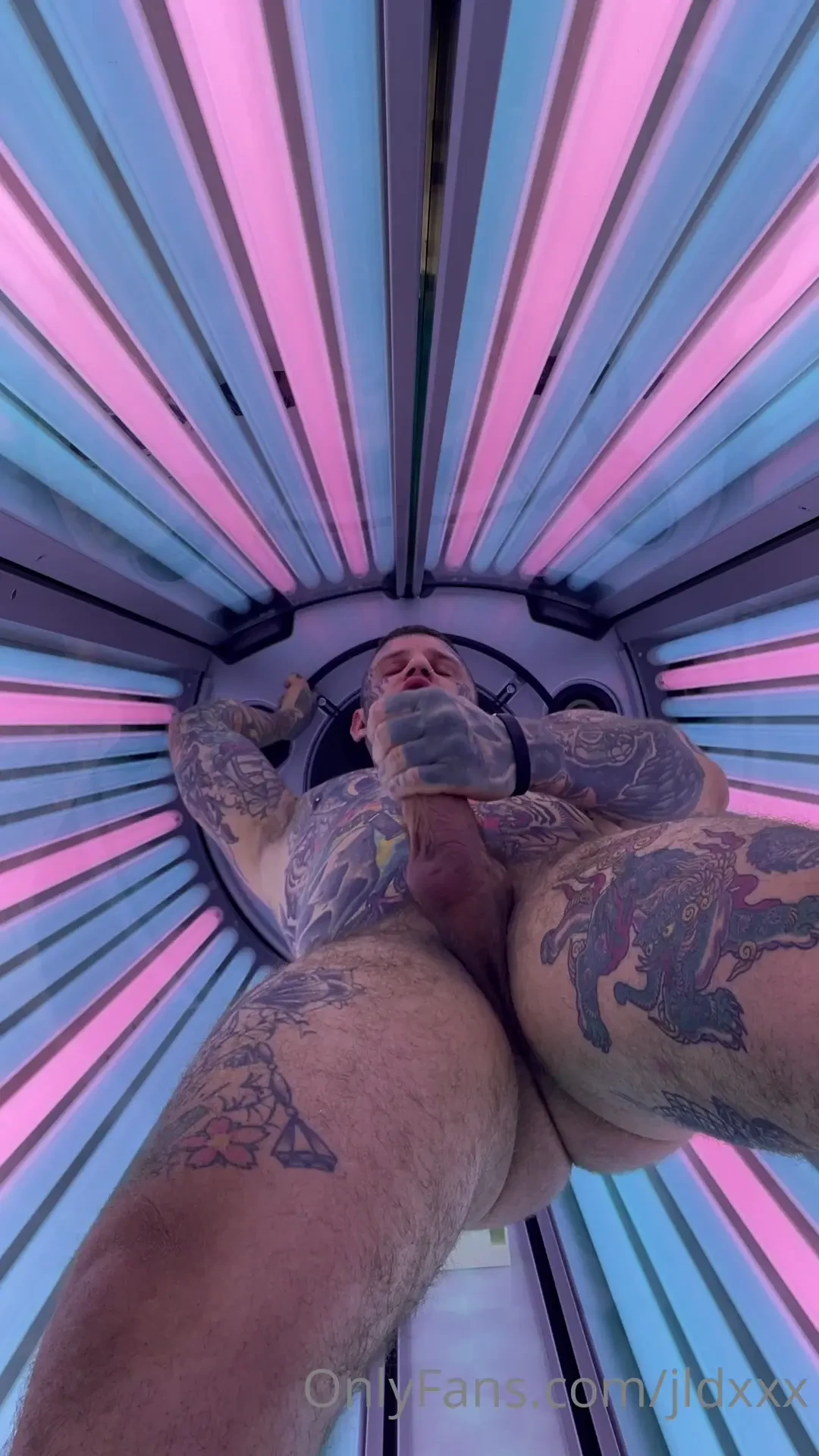 What else you gunna do while you get a tan 