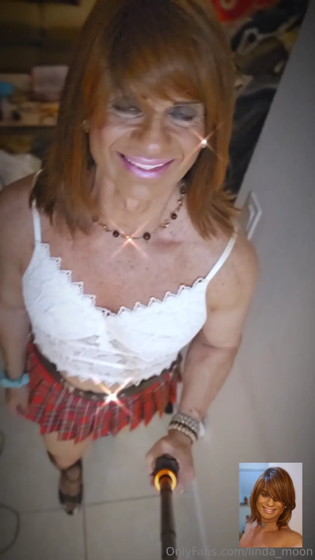 Feeling so girly tonight i need some love 