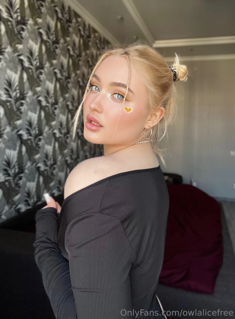 I m honestly obsessed with doing makeup it s not just about looking 