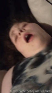 Watch how far his fist gets in me while i squirt across the bed bbw