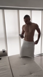 No te vas a querer perder este video despu s de ducharme cerr la