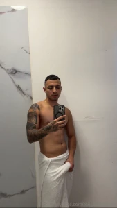 Mire como me toc esta verga la quiere tener en su boca me la deja part 1
