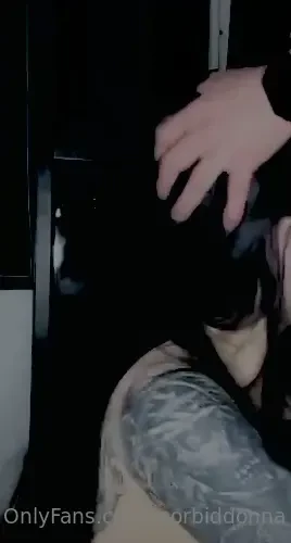 I love to be a naughty girl so guys please leave some love likes to my 