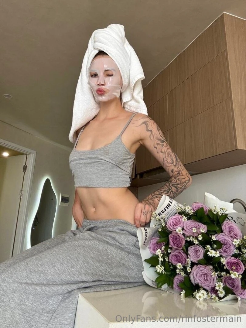 Got flowers from my bestie this morning she really knows how to make 