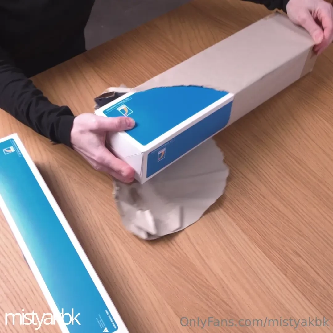 This is my new reel for socials it is a very cut down version of https 