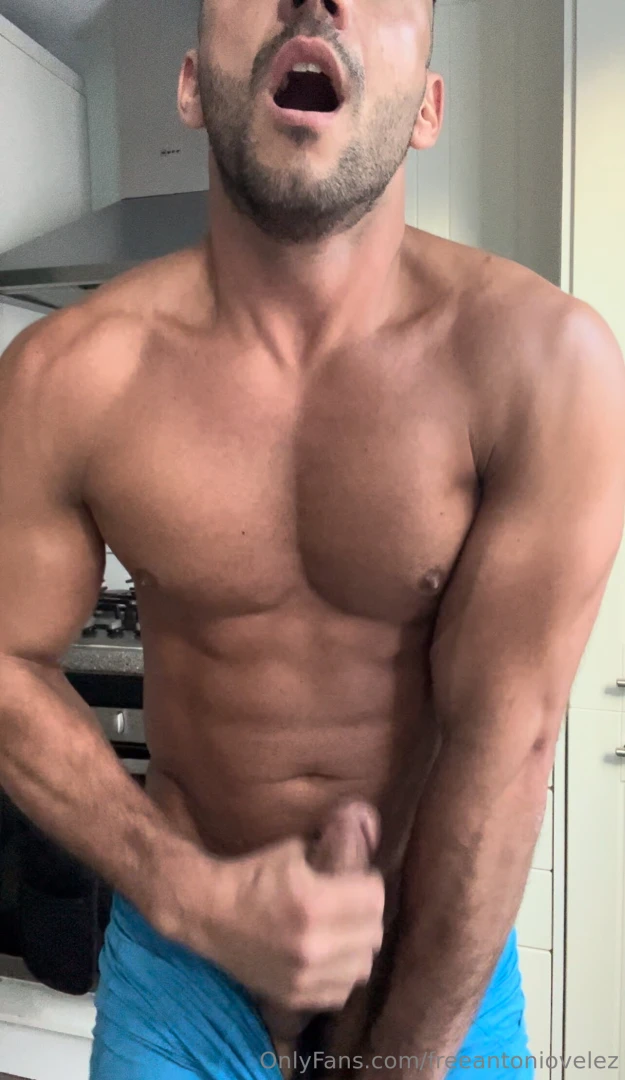 Getting horny after gym while trying to cook in the kitchen no problem 