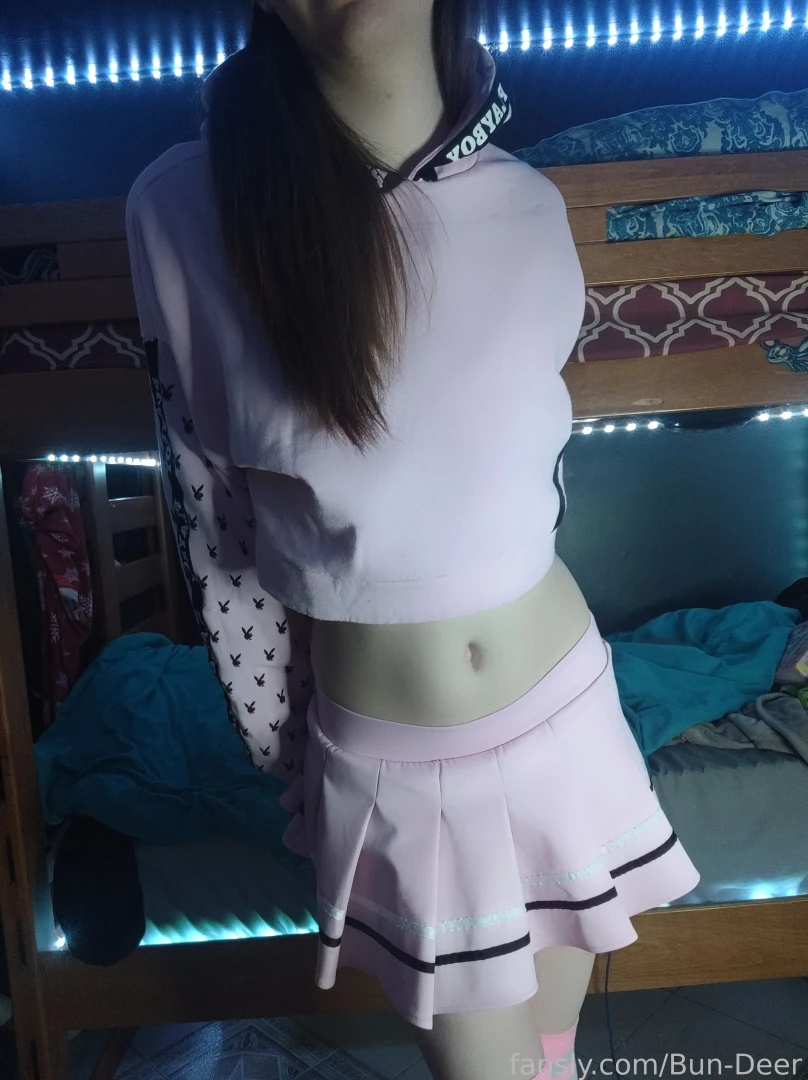 A pleasure to meet you what would you like to do with me femboy tease 