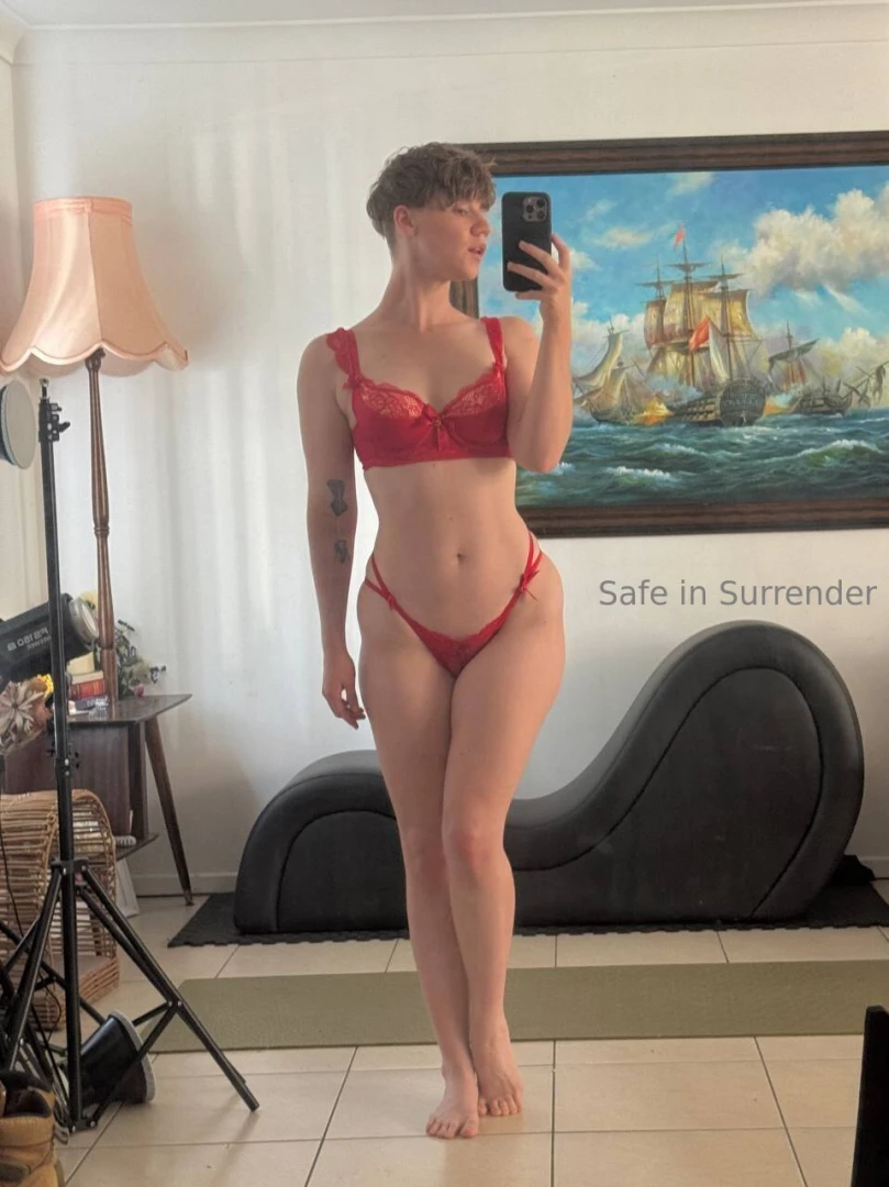 Performing in a burlesque show tonight wish me luck 