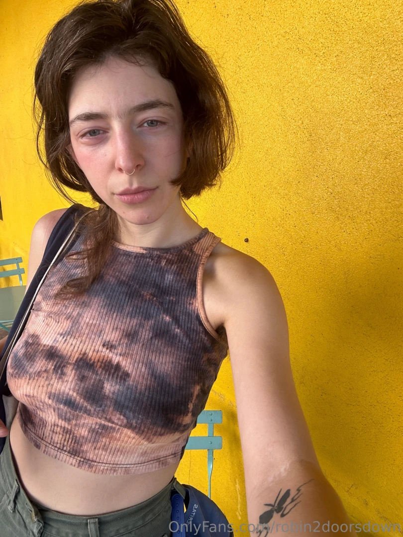 Solo vacationing - keep me company 