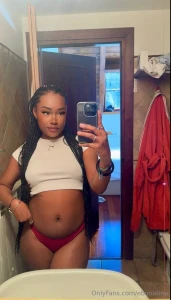 I m feeling so alone in the last days need someone to talk