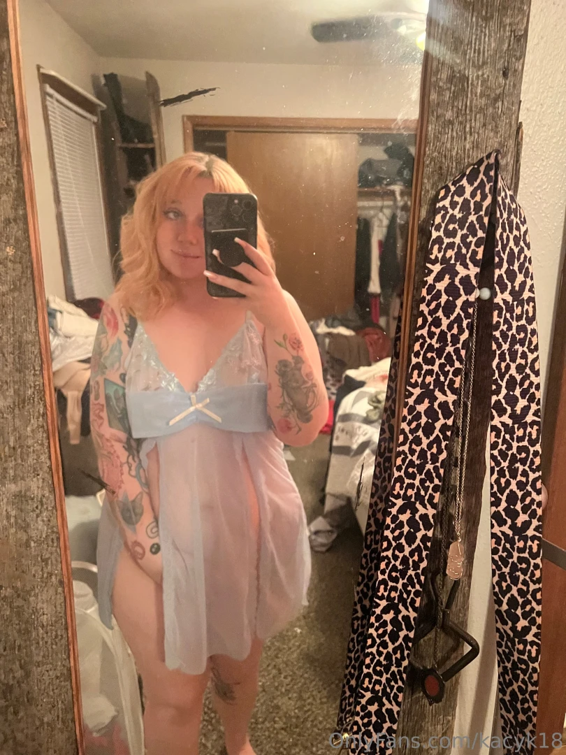 Not sure if i like this night gown 