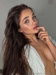 Soft lips wild thoughts care to join me