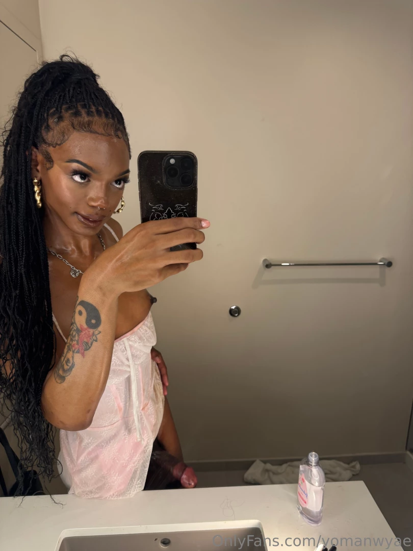 Pretty girl w a pretty piece part 4 