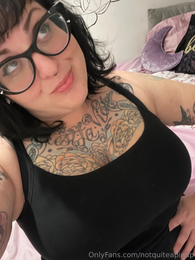 Omg- she went out with a bang my beloved hitachi died- sparks flying 