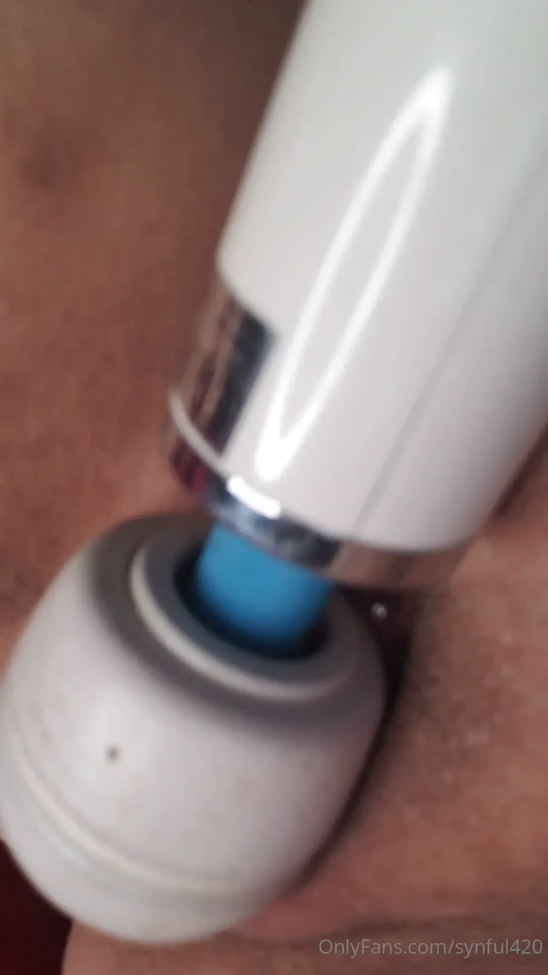 They always say that long pussy lips are unattractive come here and 