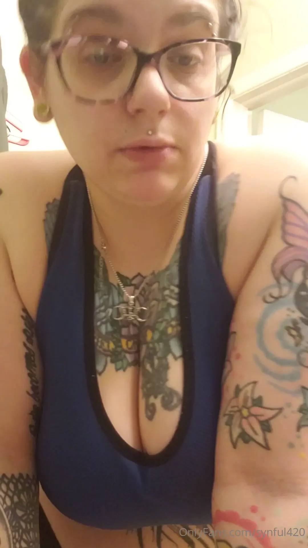 After gym session strip the smell of my panties are something you want 