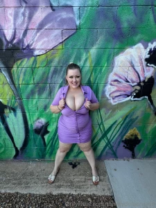 Should i keep pulling on my dress and pop all the buttons