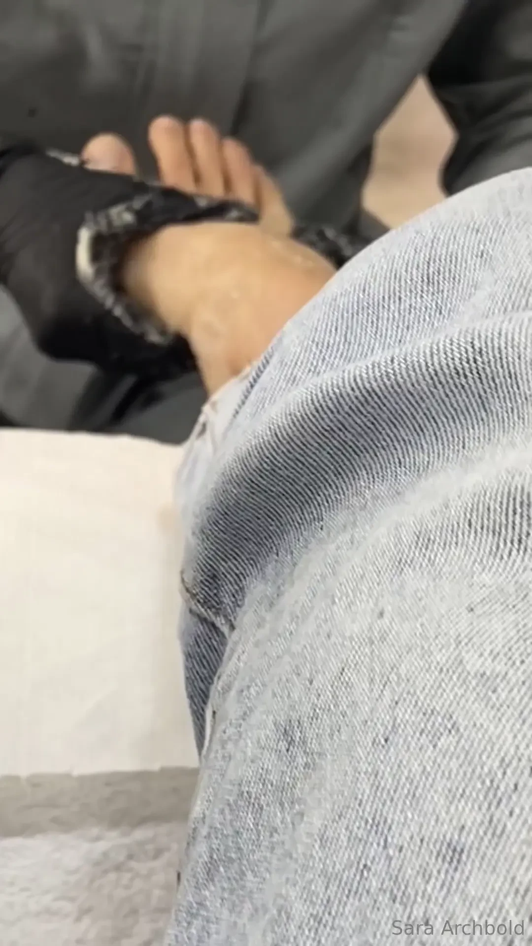 Este video lo hice a escondidas la verdad me gusto mucho el masaje 