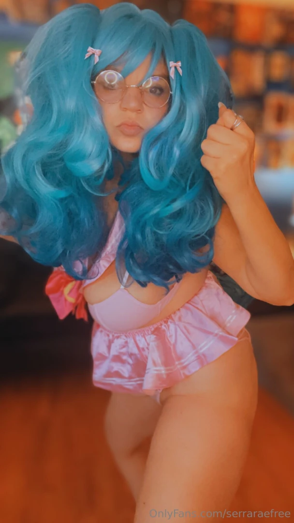 Magical girl serra is ready to inspect your wand 