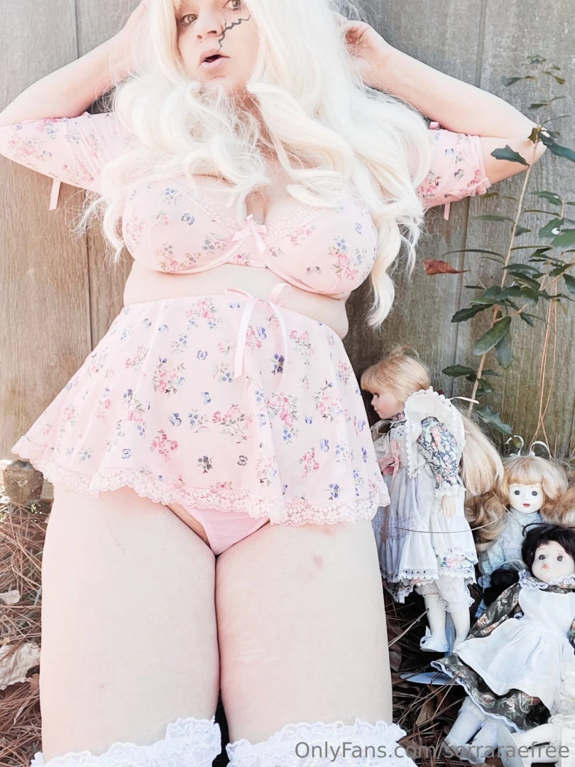 32 uncensored pics for 3 come play with me babydoll 