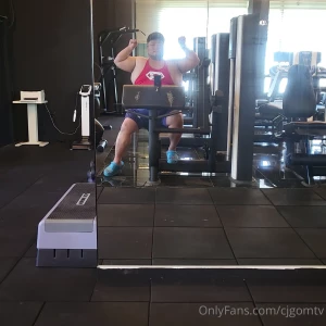 I dont know why but im getting thicker so fast my arm and chest fills part 1