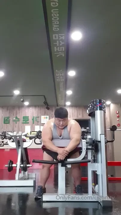 During morning workout 5th 6th sets of curl 55kg 10sets my most common 