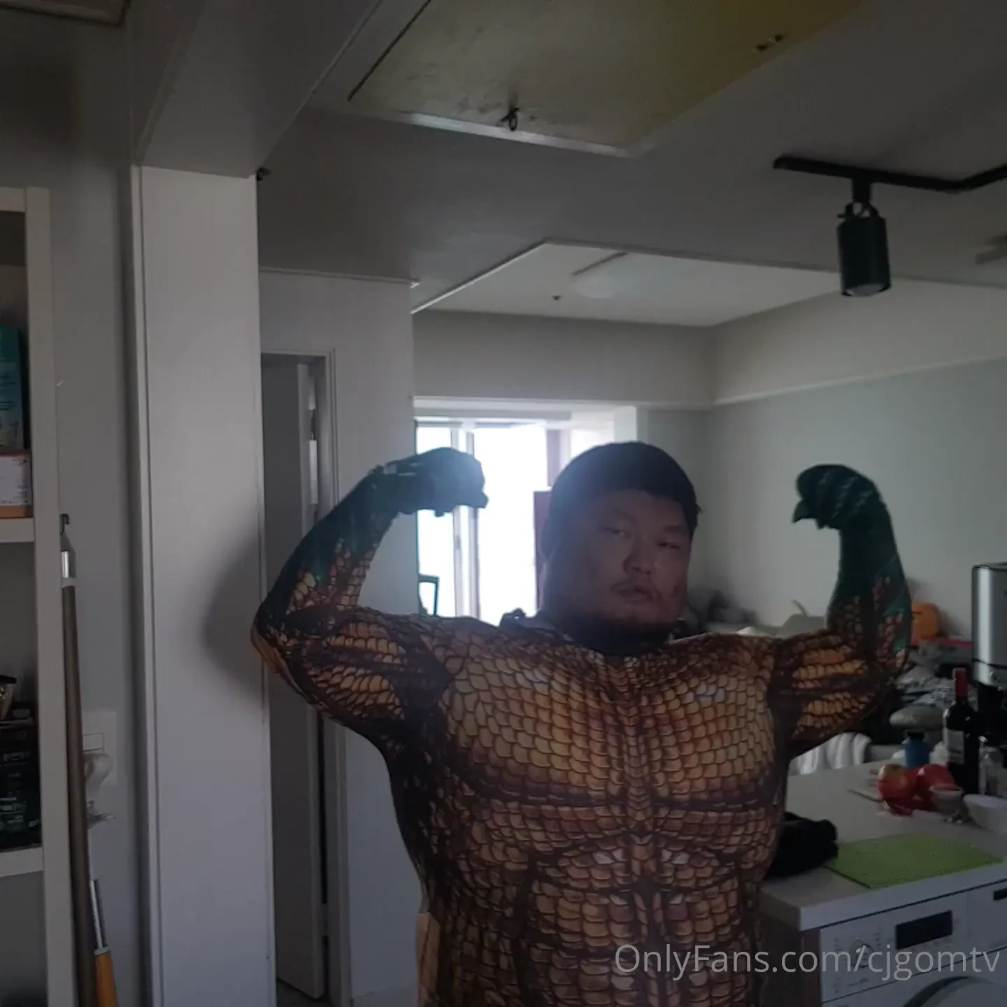 Aqua man in the house 