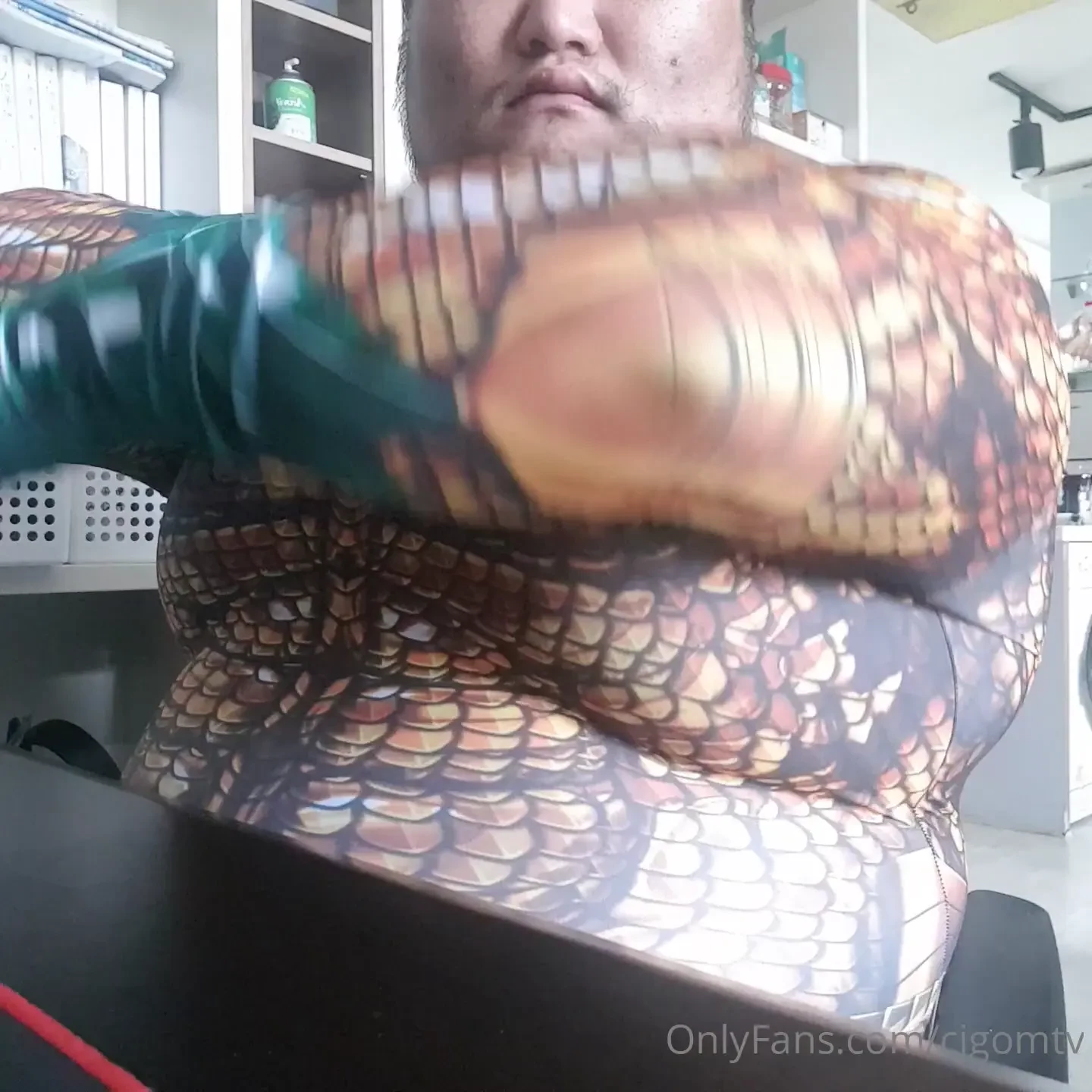 Costume nip play only in onlyfans 